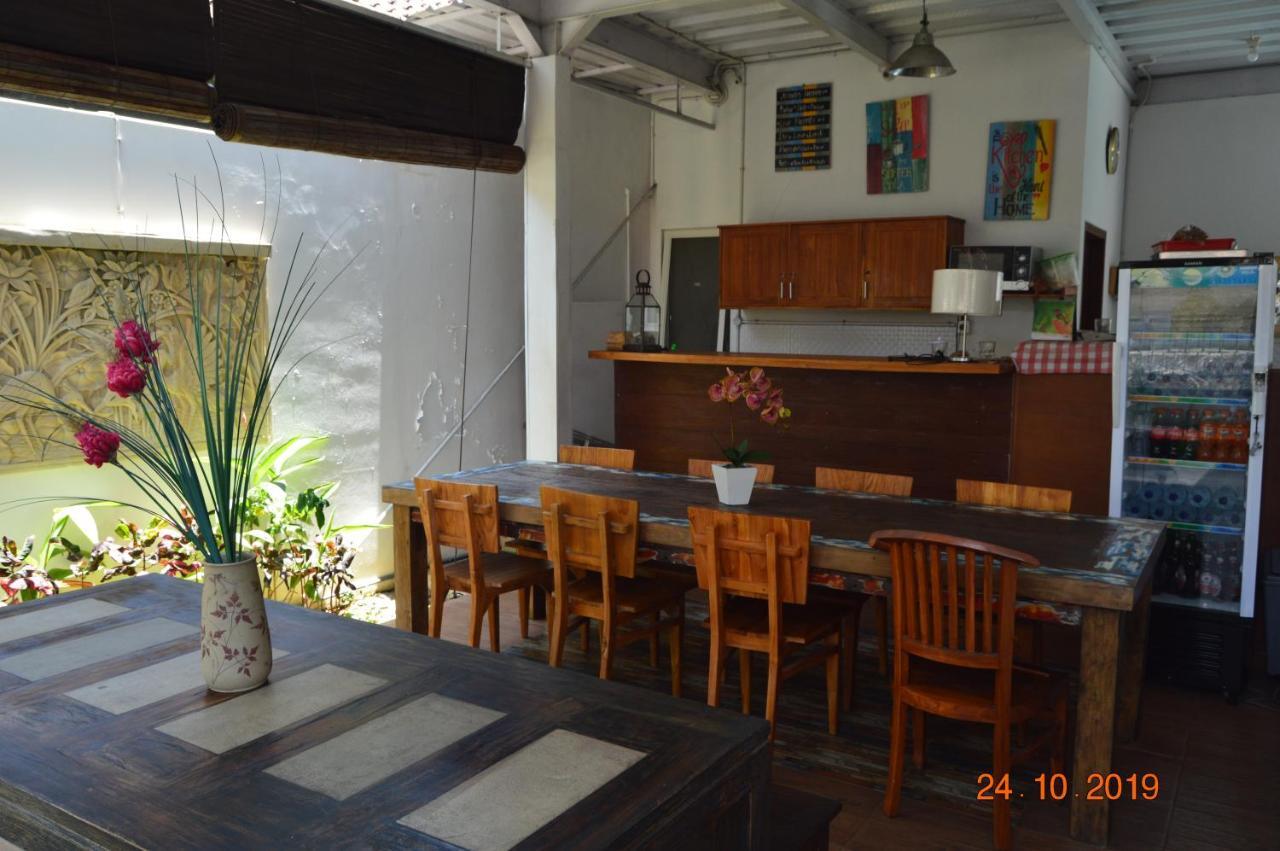 Askara Guest House & Hostel อูบุด ภายนอก รูปภาพ